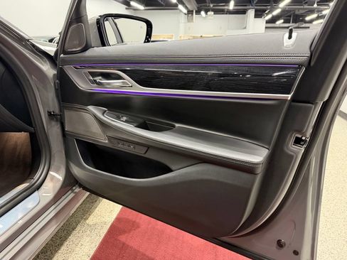 Used 2020 BMW 750i xDrive w/ Luxury Rear Seating Package AWD/4WD image 51