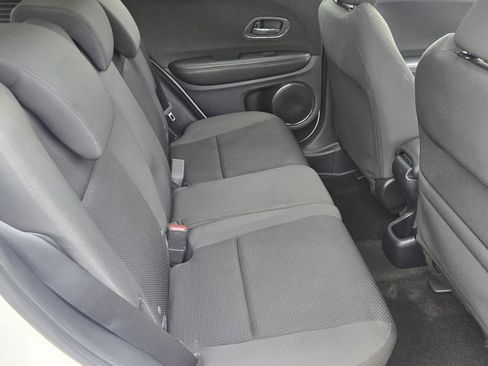 Used 2021 Honda HR-V EX image 16