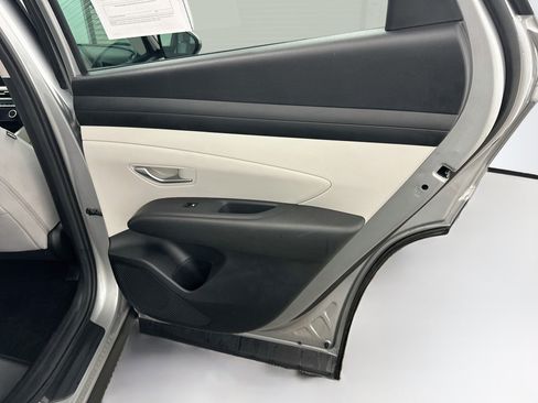 Used 2025 Hyundai Tucson SEL AWD/4WD image 32