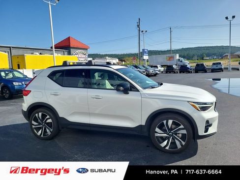 Used 2024 Volvo XC40 B5 Ultimate w/ Protection Package Premier AWD/4WD image 6