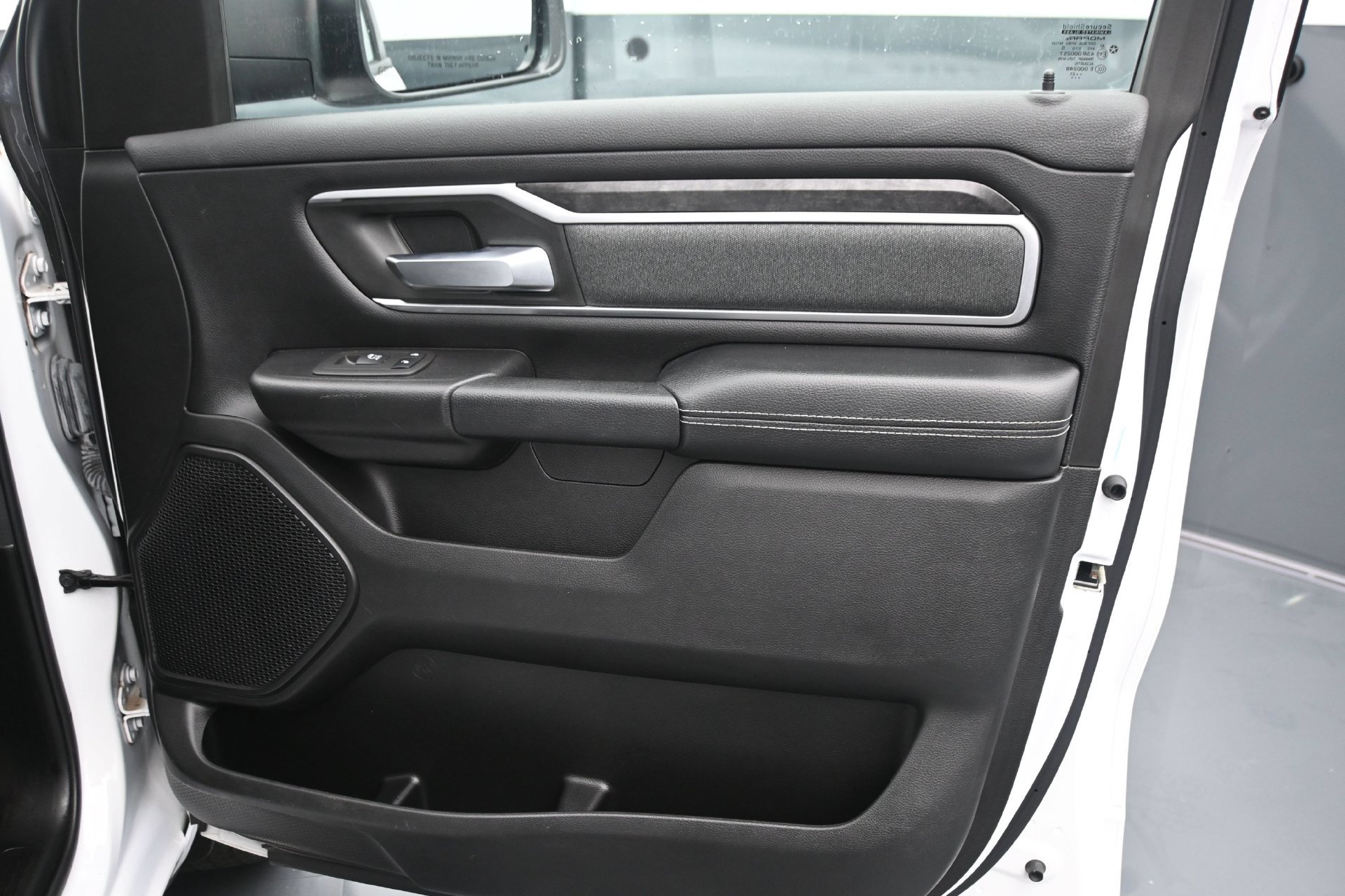 Used 2021 RAM 1500 Big Horn AWD/4WD image 12