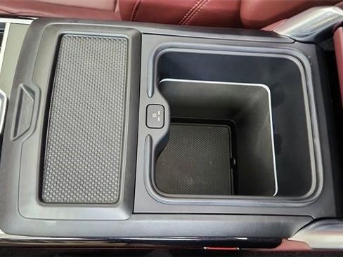 Used 2023 Land Rover Range Rover SE image 52