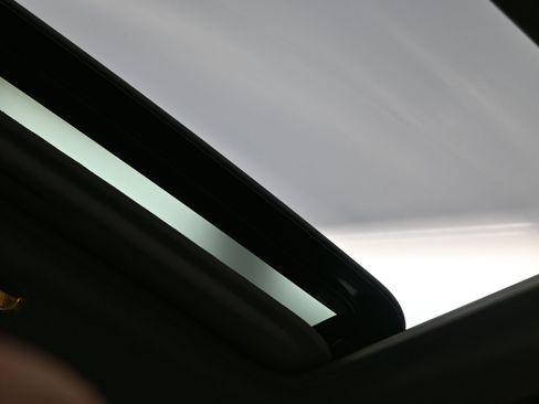 Used 2026 Subaru Crosstrek 2.0i Premium image 27