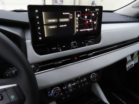 New 2025 Mitsubishi Outlander SEL image 15