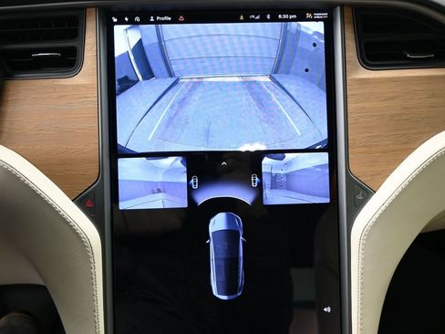Used 2021 Tesla Model X Long Range image 21