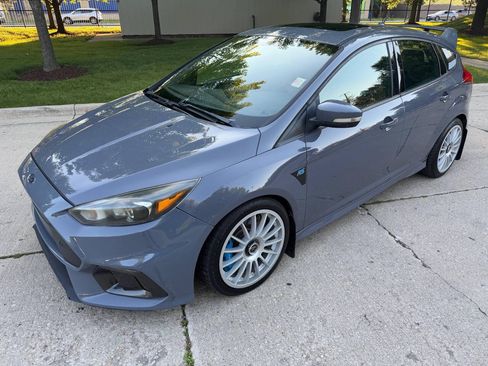 Used 2017 Ford Focus RS AWD/4WD image 3