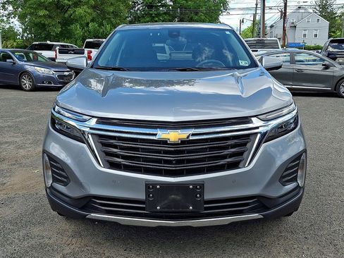 Used 2024 Chevrolet Equinox LT FWD image 2