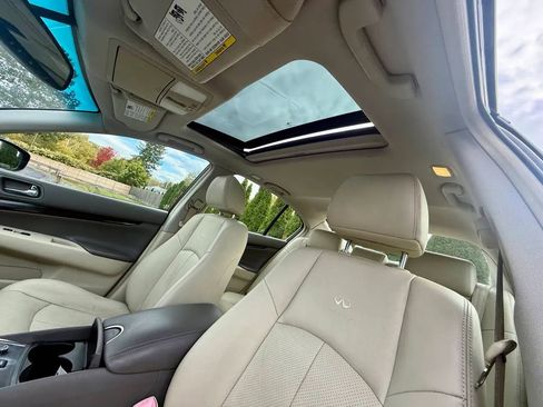 Used 2013 INFINITI G37 x Sedan w/ Premium Pkg image 10