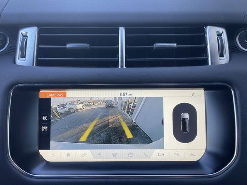 Used 2017 Land Rover Range Rover Sport SE image 28