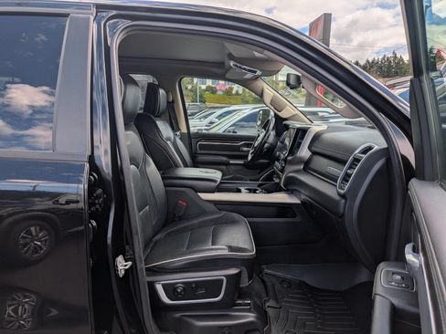 Used 2020 RAM 1500 Laramie AWD/4WD image 8