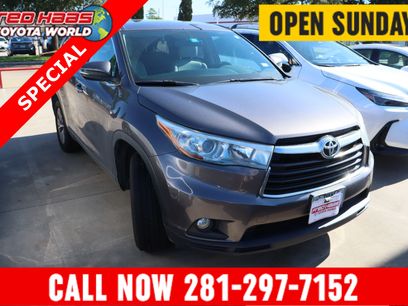 Used 2015 Toyota Highlander LE