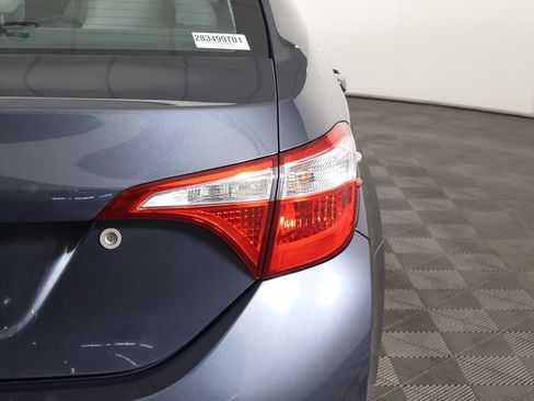 Used 2015 Toyota Corolla L image 9