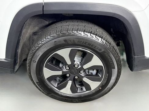 Used 2023 Jeep Grand Cherokee 4WD 4xe image 37