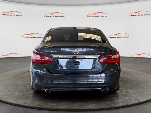 Used 2018 Nissan Altima 2.5 SV FWD image 42