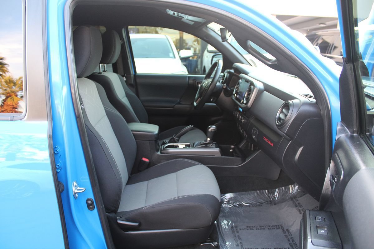 Used 2021 Toyota Tacoma TRD Sport AWD/4WD image 24