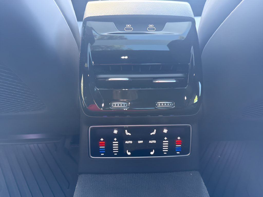 Certified 2026 Audi A6 Prestige AWD/4WD image 36