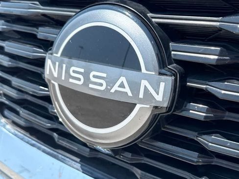 Used 2023 Nissan Rogue S AWD/4WD image 9