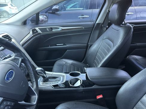 Used 2013 Ford Fusion SE FWD image 6