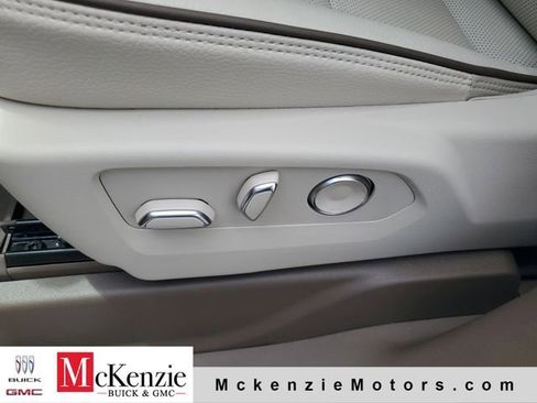 New 2026 GMC Yukon XL Denali w/ Denali Reserve Package AWD/4WD image 7