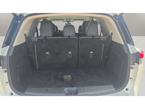 Used 2022 Nissan Pathfinder SL w/ Cargo Package AWD/4WD image 9