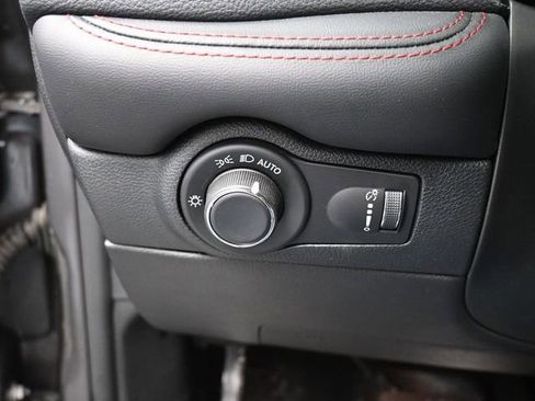 Used 2025 Dodge Durango R/T AWD/4WD image 32