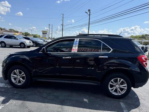 Used 2017 Chevrolet Equinox LT w/ Convenience Package image 3