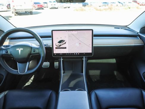 Used 2020 Tesla Model 3 Performance image 10