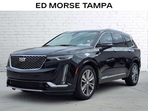Used 2021 Cadillac XT6 Premium Luxury image 1