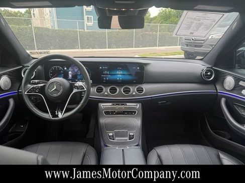 Used 2023 Mercedes-Benz E 350 4MATIC Sedan image 16