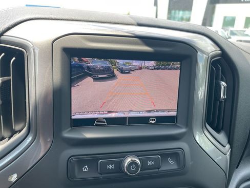 Used 2025 GMC Sierra 2500 Pro w/ Convenience Package image 17