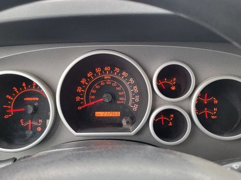 Used 2012 Toyota Tundra 4x4 CrewMax image 37