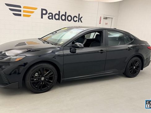 Used 2026 Toyota Camry SE w/ Convenience Package AWD/4WD image 2