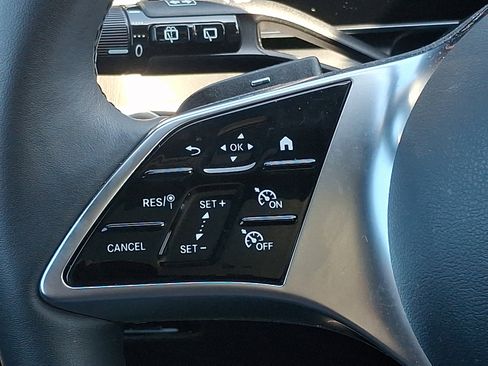 Used 2026 Mercedes-Benz GLC 300 4MATIC Coupe image 23