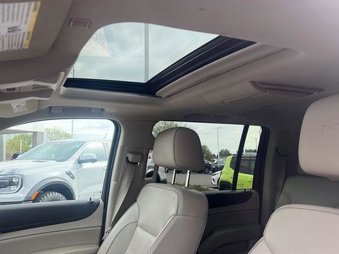 Used 2018 GMC Yukon XL Denali w/ Open Road Package AWD/4WD image 22