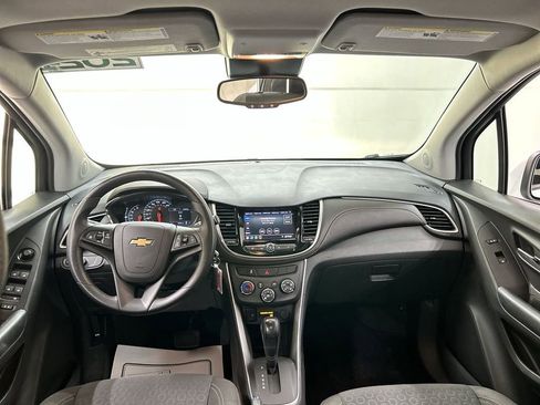 Used 2021 Chevrolet Trax LS w/ Tint and Cruise Package image 18