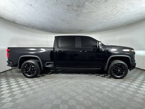 Certified 2025 Chevrolet Silverado 2500 LT w/ Trail Boss Package AWD/4WD image 4