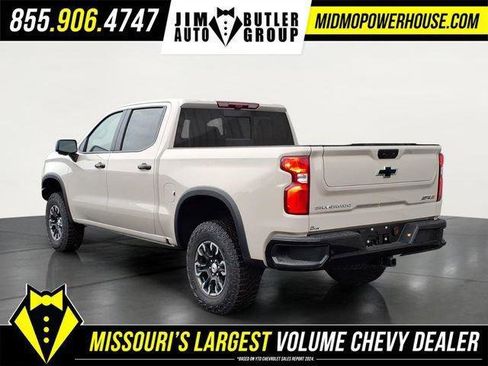 New 2026 Chevrolet Silverado 1500 ZR2 image 4