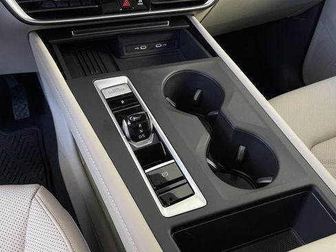 New 2026 Volkswagen Atlas SE image 17