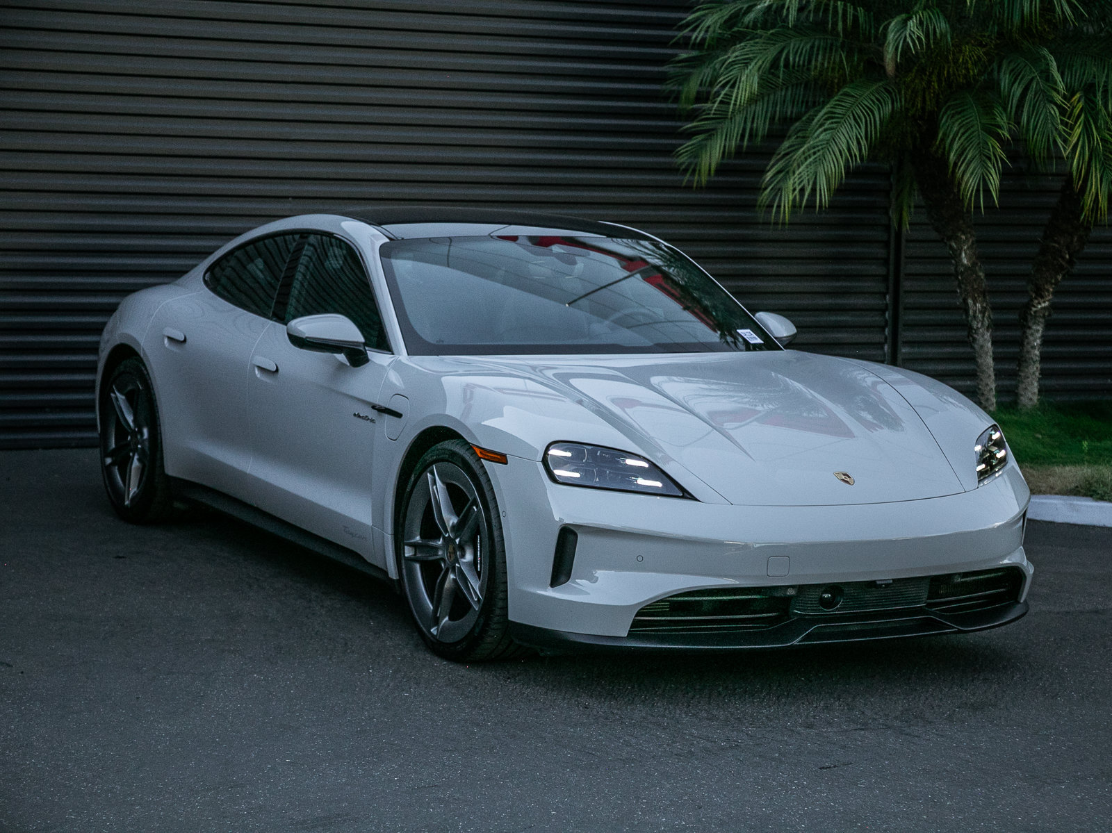Certified 2025 Porsche Taycan RWD image 6