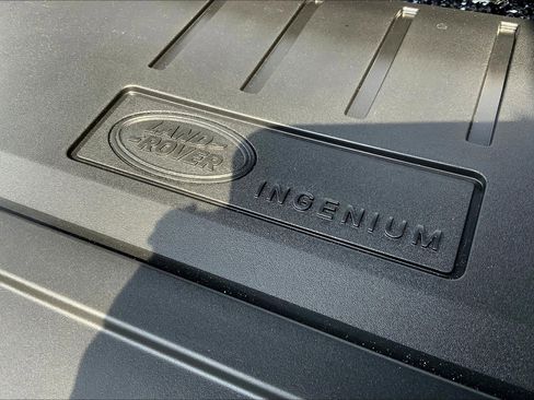 Used 2025 Land Rover Range Rover Evoque Dynamic SE image 17