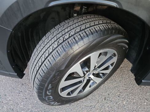 Used 2025 Subaru Outback Premium AWD/4WD image 17