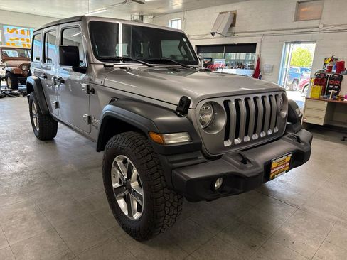 Used 2018 Jeep Wrangler Unlimited Sport S image 74