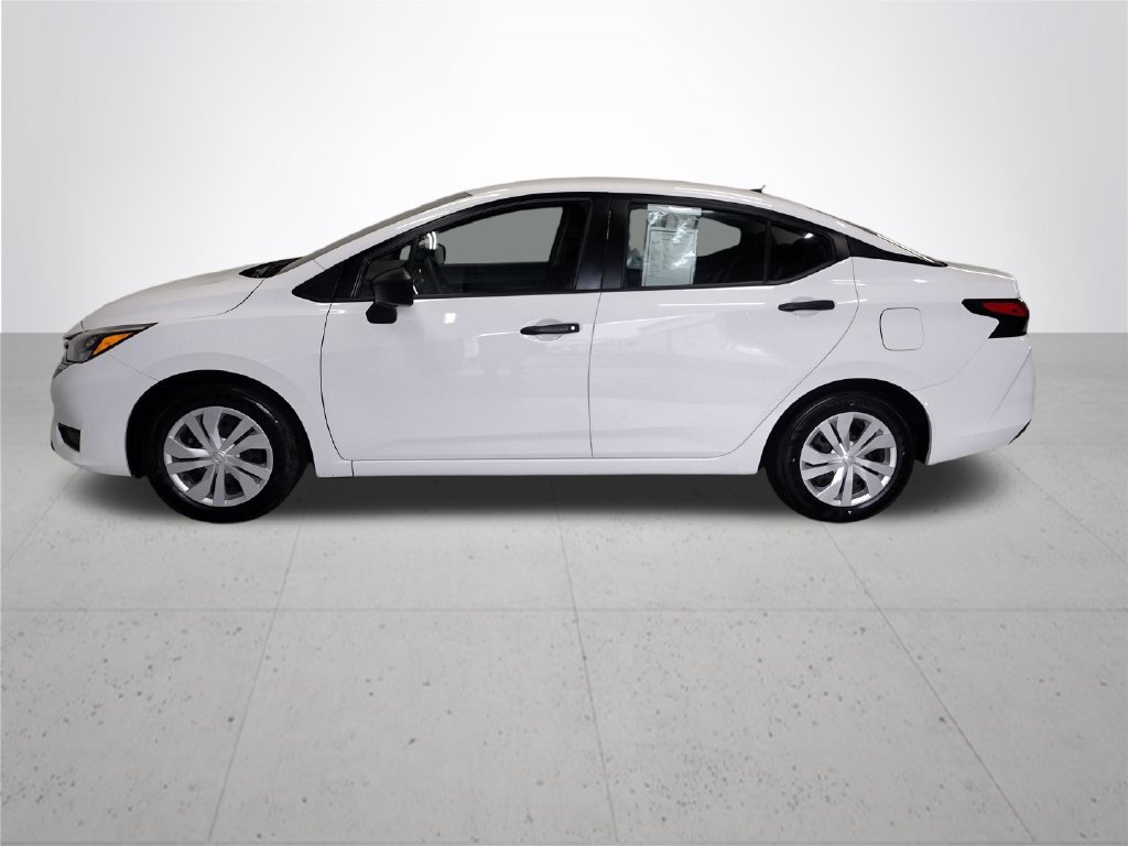 Used 2025 Nissan Versa S FWD image 10