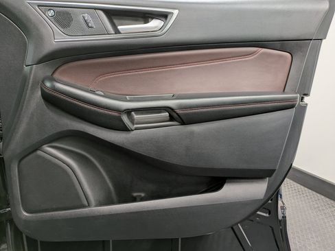 Used 2022 Ford Edge Titanium w/ Equipment Group 301A image 27