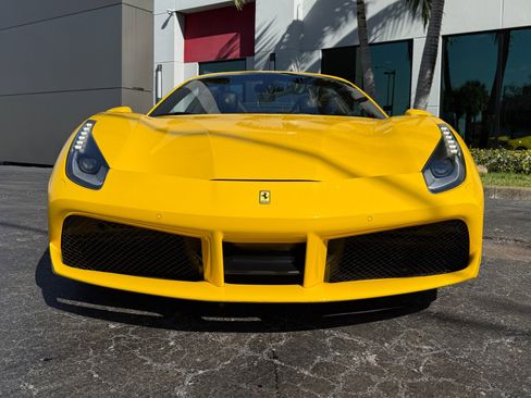 Used 2018 Ferrari 488 Spider image 11