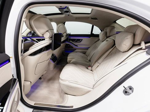 Certified 2024 Mercedes-Benz S 580 4MATIC Sedan image 30