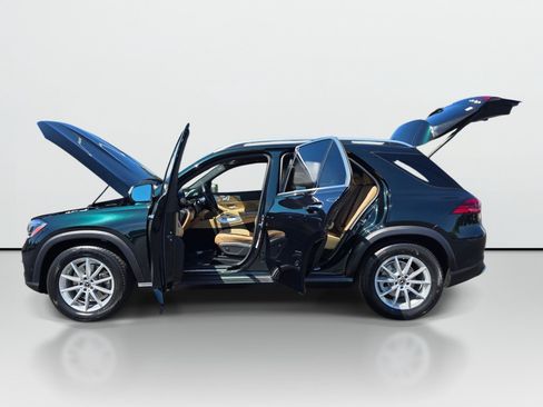 Used 2024 Mercedes-Benz GLE 350 4MATIC w/ Driver Assistance Package image 10