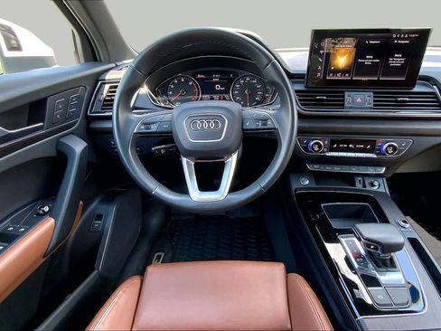 Used 2024 Audi Q5 2.0T Premium w/ Convenience Package AWD/4WD image 6