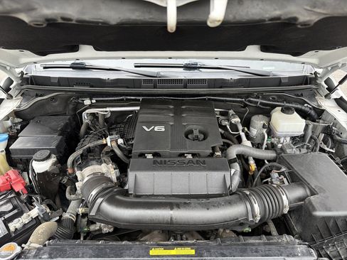 Used 2022 Nissan Frontier S w/ Technology Package image 9