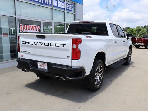Used 2020 Chevrolet Silverado 1500 LT Trail Boss AWD/4WD image 3